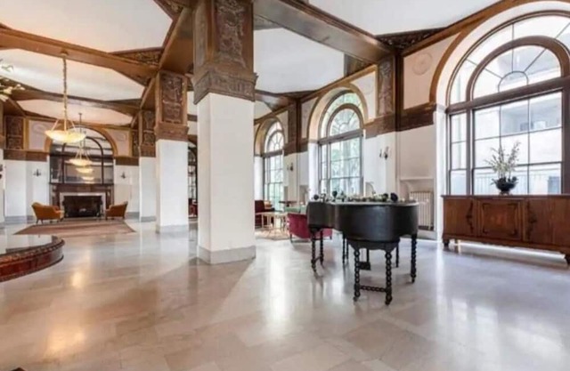 Oceana's Luxury Beach Suite + Private Parking