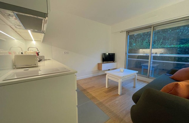 Courbevoie - Close to cityhall and la defense - Fully renovated
