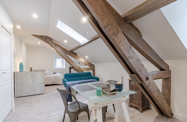 Studio Apartment 'Appartement Bleu' with Wi-Fi