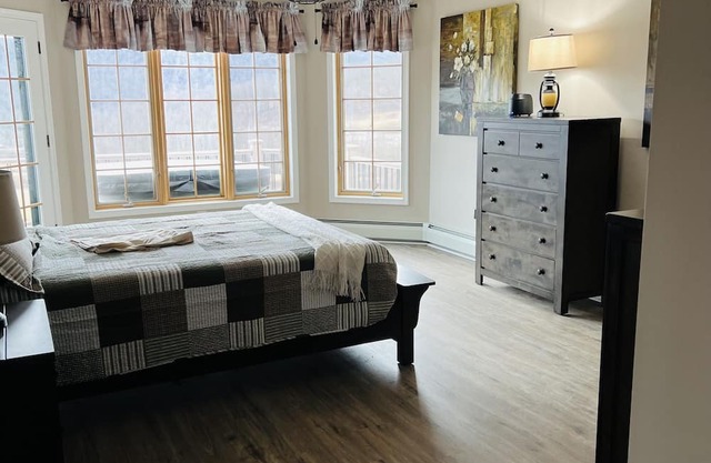 Scenic Mountain View Getaway