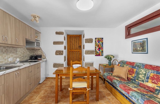 Apartment 'Telégrafos' with Mountain View, Private Terrace and Wi-Fi
