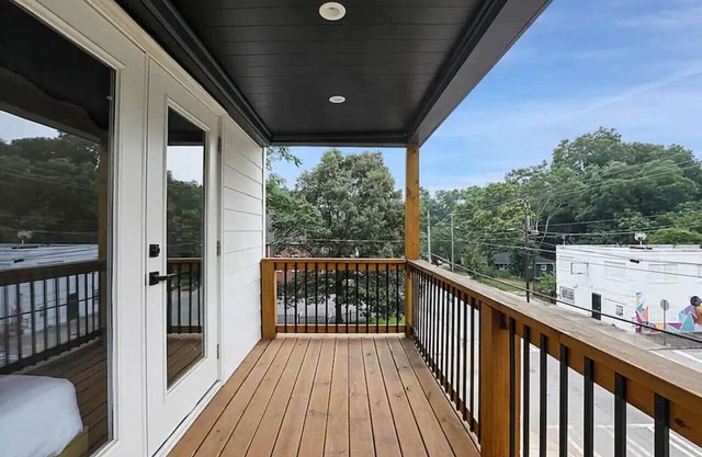 75) Entire 3 bedroom house with Garage Parking!
