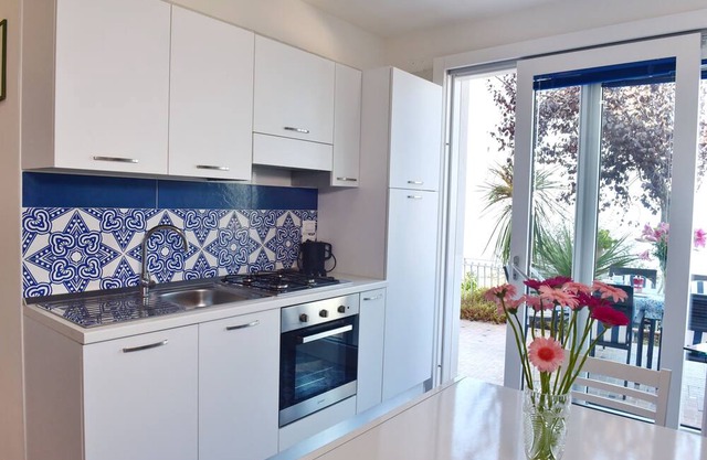 Ferienwohnung Felice 3 in Castellabate mit Meerblick und Privater Terrasse