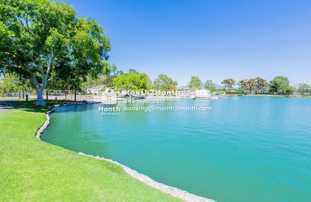 Lakefront Retreat #185