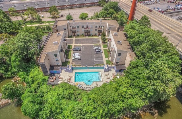 Walk to Broadway Riverfront Condo with Pool