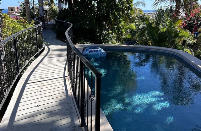 Tropical Baja Paradise Awaits!