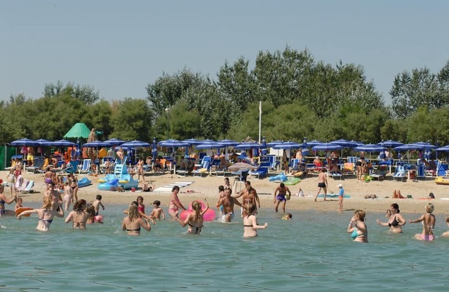 Feriendorf Stork Camping Village Mobilehome Happy Easy für 6 Personen