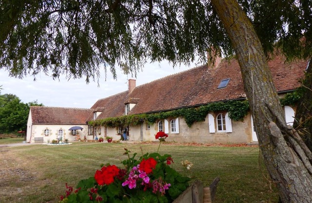 Gite Lurcy-Lévis, 2 bedrooms, 6 persons