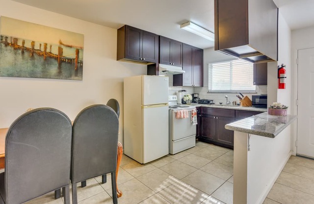 Cozy Apartment Near UCSF Fresno & Downtown