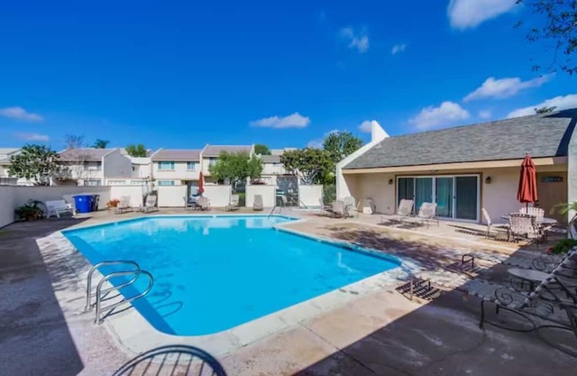 Spacious 4-BR Home w/ Free Pool Access, Garage & Parking for 2 in Prime Location