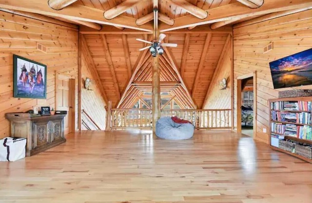 The Amazing Wolf Lodge