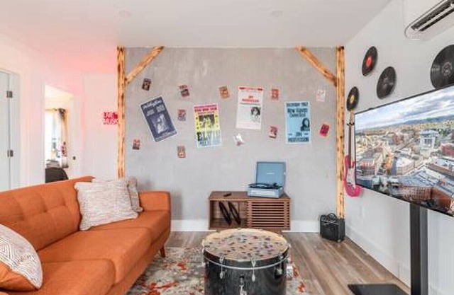 2 BR Music Haven with Free Parking | Sleeps 4