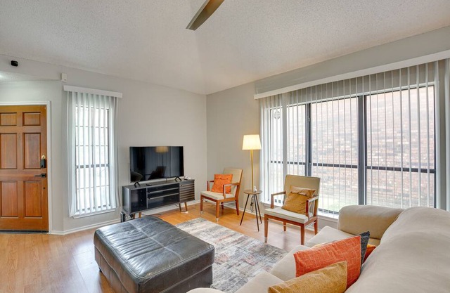 Pet-Friendly Carrollton Home w/ Fenced Backyard!