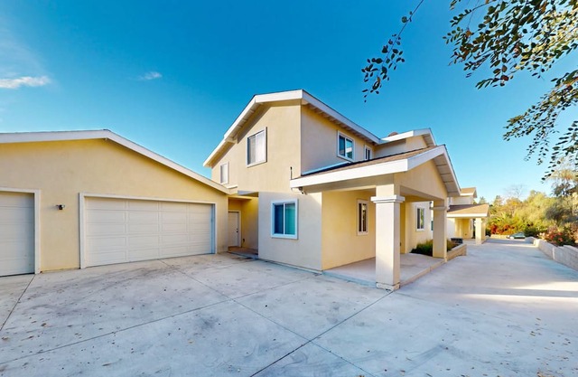 Recently built nautical-themed home full of color with central AC & open layout