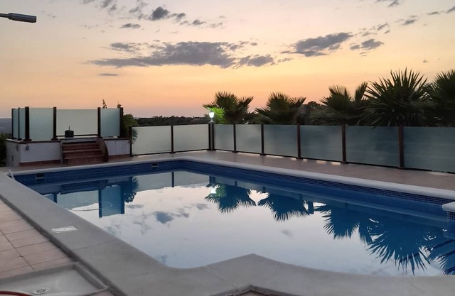 Country House 'Casa Rural La Brisa' with Mountain View, Private Pool and Air Conditioning