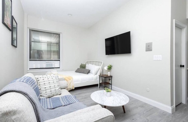 Charming South End Studio Apt