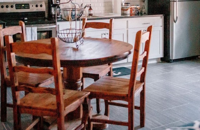 'Lil Lookout - A Fisherman's Delight w/Garage!