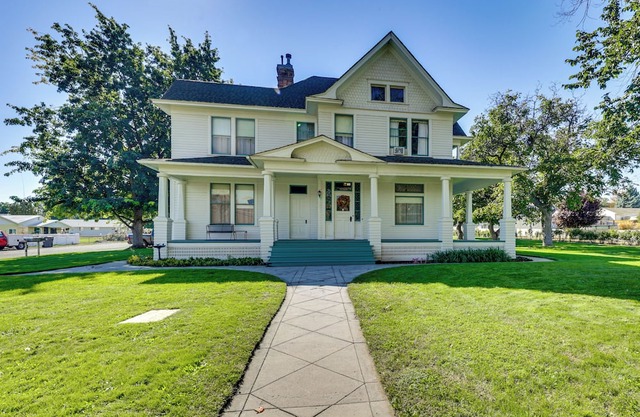 2 Mi to River: Historic Clarkston Home w/ Views!