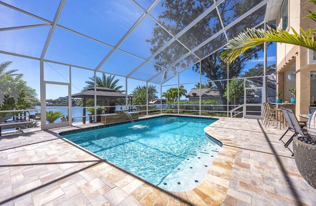 Plunge into Joy & Bayfront Magic at Seaside Escape - Villa Seabird