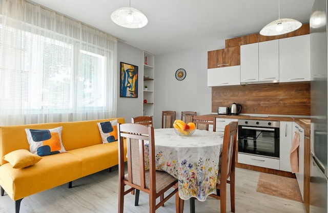 Modern style 3 room apartment with private parking