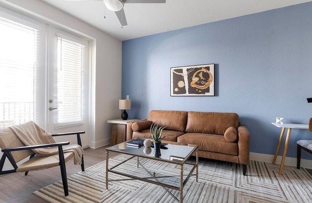 Landing | Modern 1BD, Gym