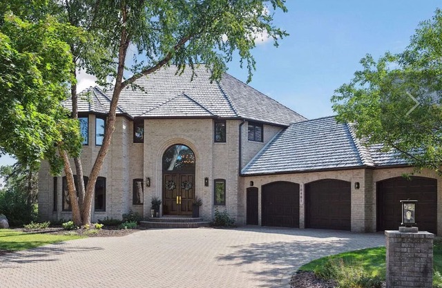 Spacious 5-bed home in convenient Eden Prairie location with incredible views!