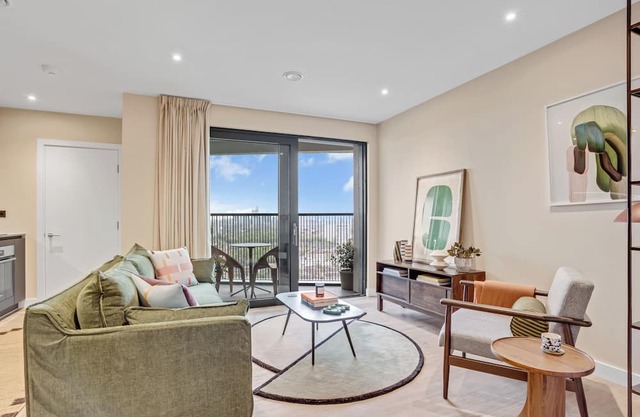 Elegant two-bedroom flat with a spacious balcony