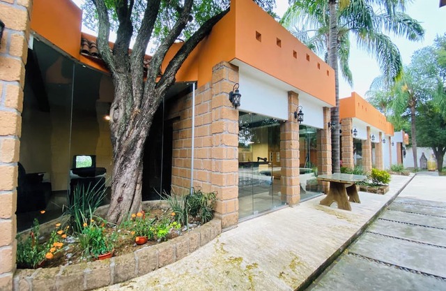 3-bedroom house with air conditioning and Amazing pool