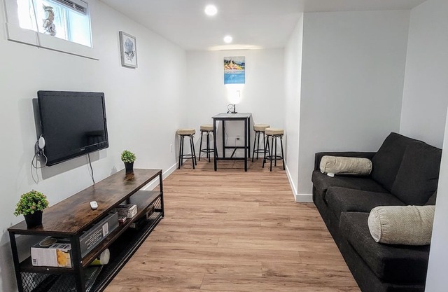 SJ West Travel Apartment