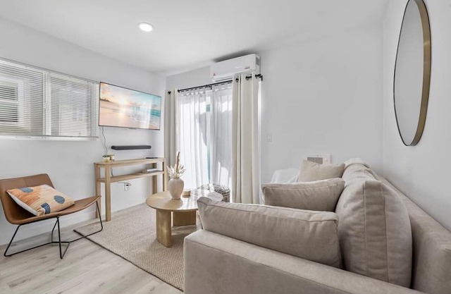 Charming 2-bedroom apartment in sunny City Heights with AC