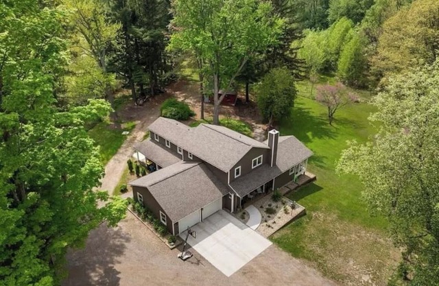 ABIL Acres - Farmhouse - Sawyer, MI