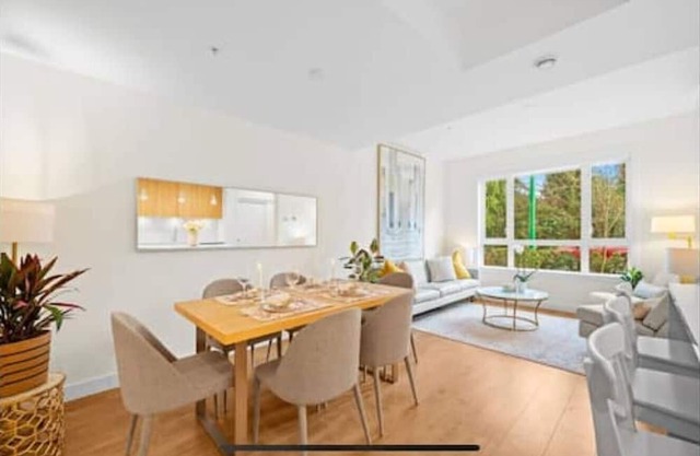 Terrific 4-bedroom townhome in enchanting North Vancouver with AC