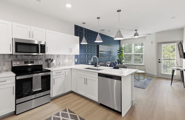 Stunning Living 5 Min From Downtown