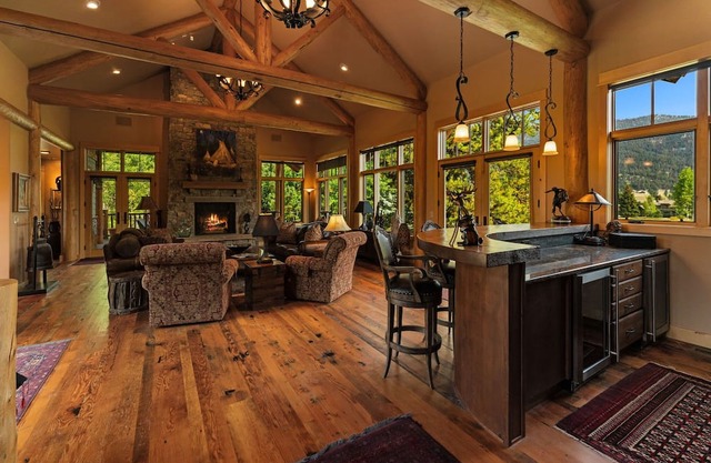 Big Sky Meadow Private Retreat w/Hot Tub