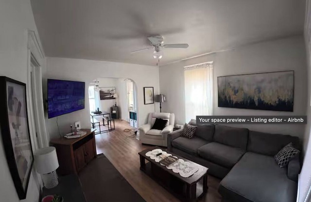 Charming 3-bedroom house in lovely Rockford with Window AC