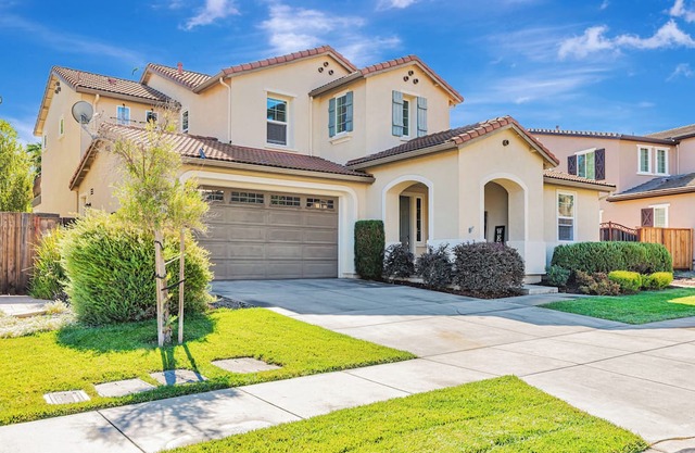 Gilroy Oasis: Spacious 5-bedroom house in charming Gilroy