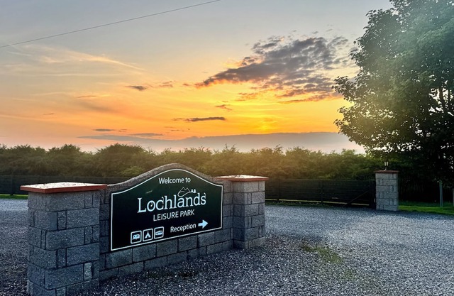 HOLIDAY HOME CARAVAN FORFAR SCOTLAND