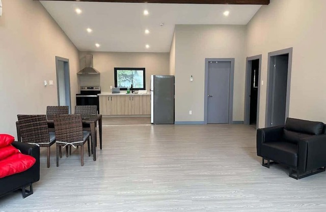 3-bedroom Villa in Lakefield #11
