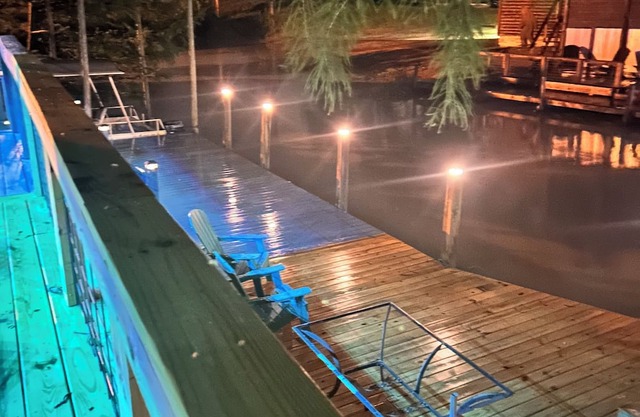 Horseshoe Lake - Newly Renovated Modern Lakehouse