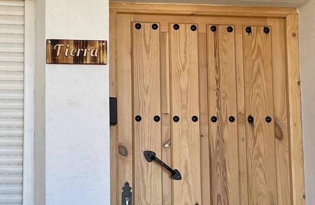 Land. Beautiful apartment. Villa de Gredos