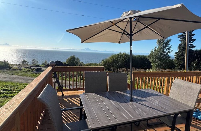 Ocean front cabin in Clam Gulch