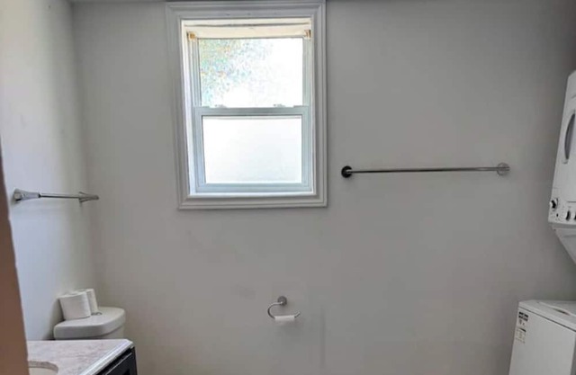 Charming 3-bedroom house in beautiful London with AC