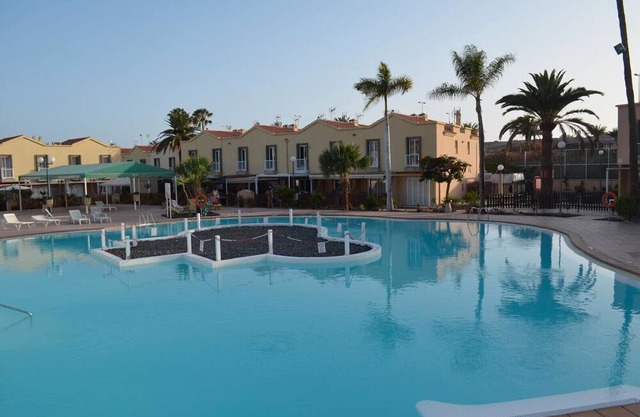 Vacation 'Green Oasis Club' with Shared Pool, Wi-Fi and Air Conditioning