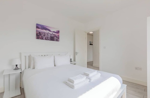 Renovated 3BD Flat, 16 Minutes to Tower Bridge