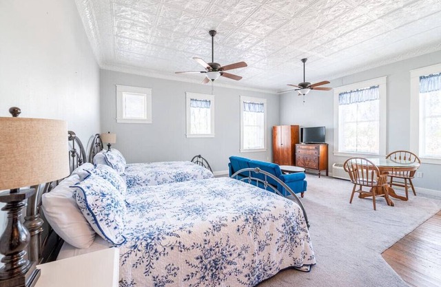 The Dallas Apartment