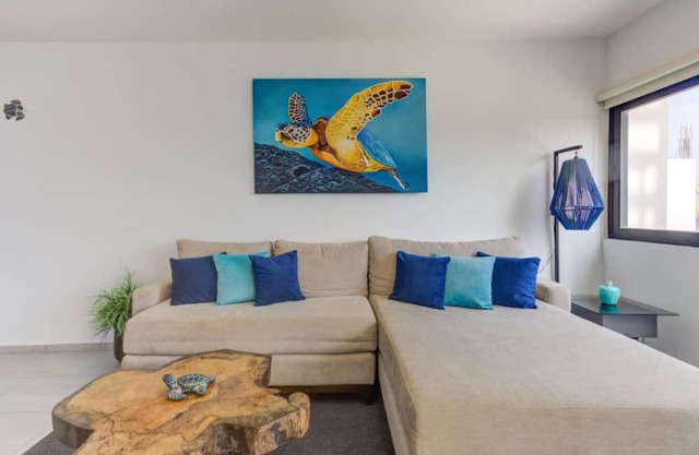 Beautiful condo with pool!