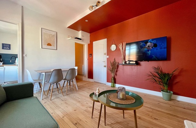 Apartment 'À 100m De La Plage' with Balcony and Wi-Fi
