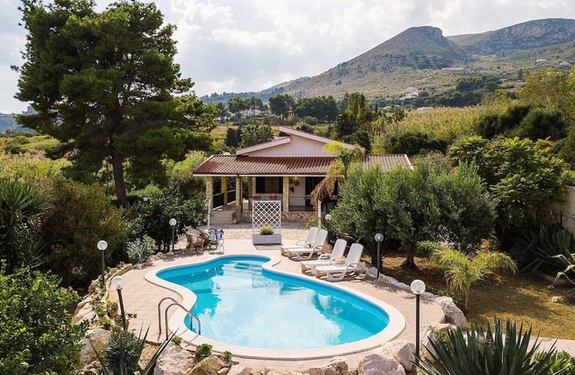 Villa La Randa with pool - My Rental Homes