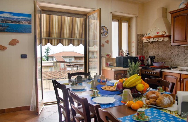 Casa Aurora a stone's throw from the railway