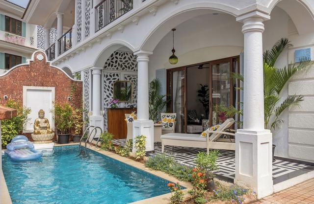 SUMMERVILLE - 3BHK LUXURY POOL VILLA WITH ELEVATOR AND GARDEN - NORTH GOA